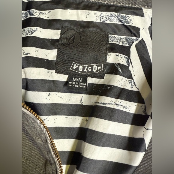 VOLCOM Men’s gray lined full zip jacket size M. - Picture 9 of 13